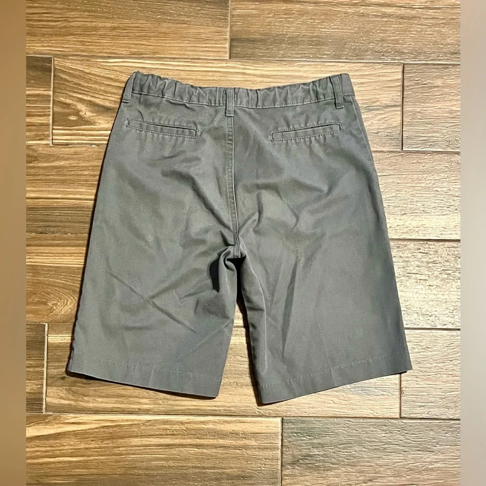 Dickies Youth Gray Chino Shorts Size 20‎